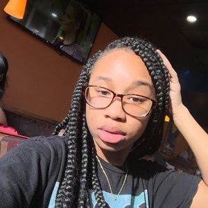 Meet your Posher, Chrishauna